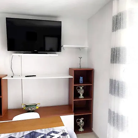 Paradise Just A Few Minutes From Maggiore Appartamento *