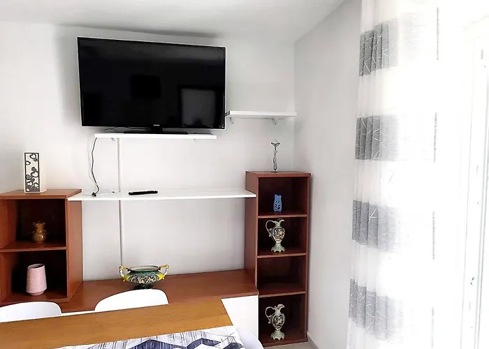 Paradise Just A Few Minutes From Maggiore Lägenhet *